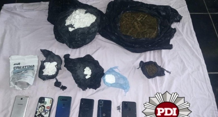 Operativo en Ludueña: cayó un prófugo y secuestraron droga escondida en una terraza