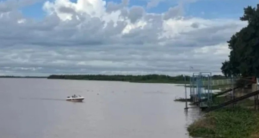 Intensa b&uacute;squeda de un empresario de Reconquista tras aparecer su lancha sin tripulante