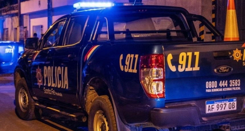 Noche de violencia en Villa Gobernador Gálvez: atacaron una casa con una molotov y hubo más balaceras