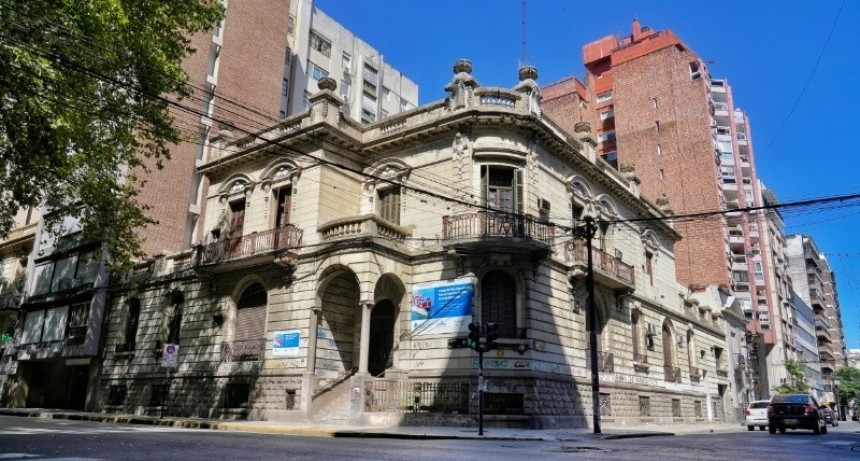 Estado nacional recupera casona en Rosario por riesgo de intrusión