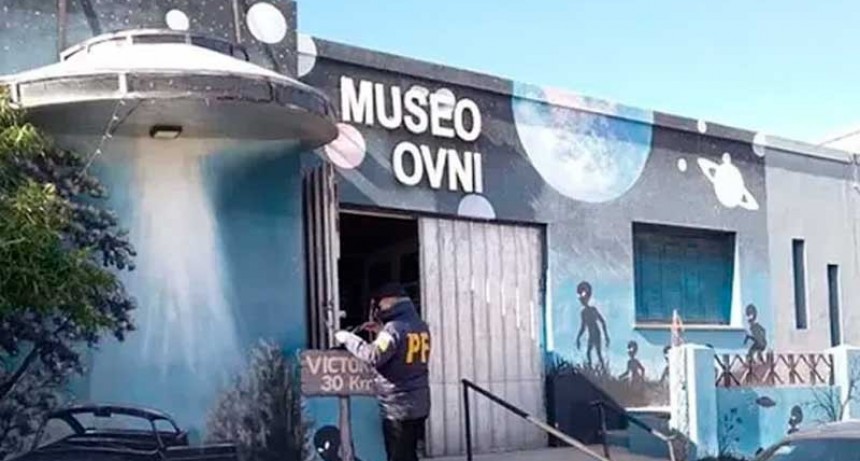 Polémica en el Museo del Ovni: allanamiento por reclamo de pie de momia peruana
