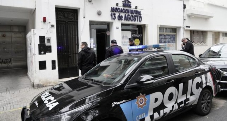 Robaron una mutual en Rosario tras forzar la reja con una amoladora