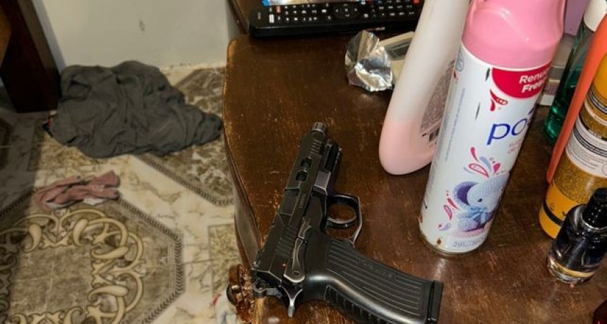 Un policía fue herido durante un allanamiento en Alvear: el sospechoso usó a su hija como escudo