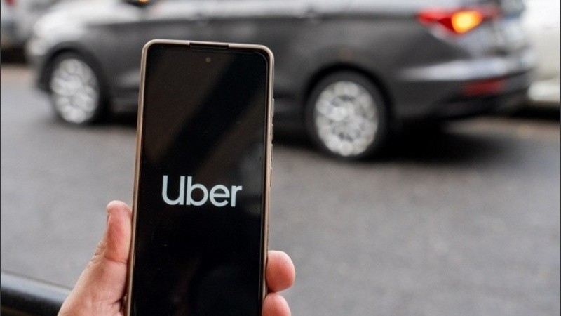 Dos choferes de Uber fueron asaltados por falsos pasajeros en la zona oeste