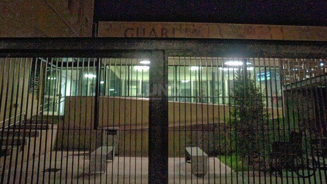 Santa Fe: Le dispararon tras quitarle la mochila y el celular en barrio Santa Rosa de Lima