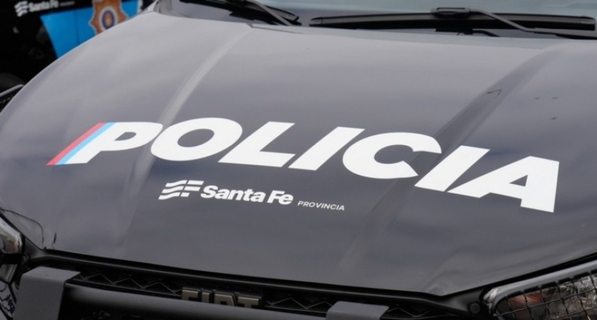 Ejecutaron a un hombre en la calle en Baigorria y hallaron un auto robado con un arma