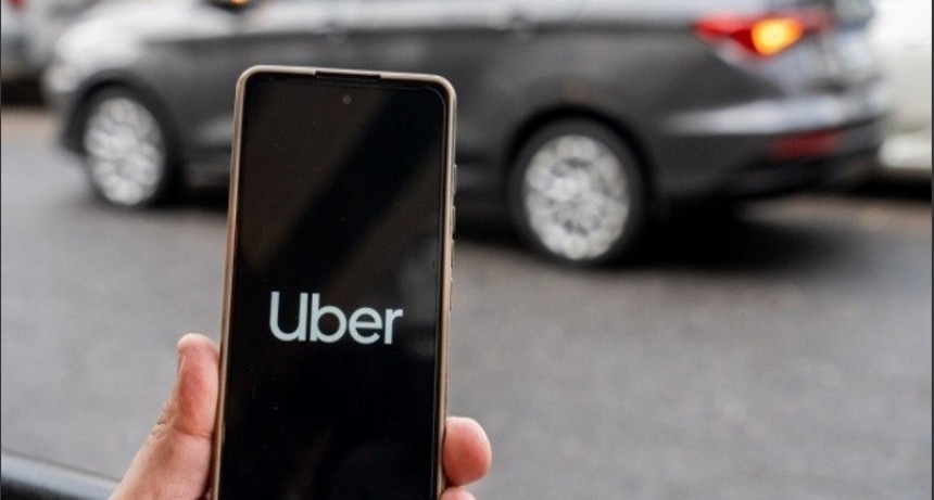 Dos choferes de Uber fueron asaltados por falsos pasajeros en la zona oeste
