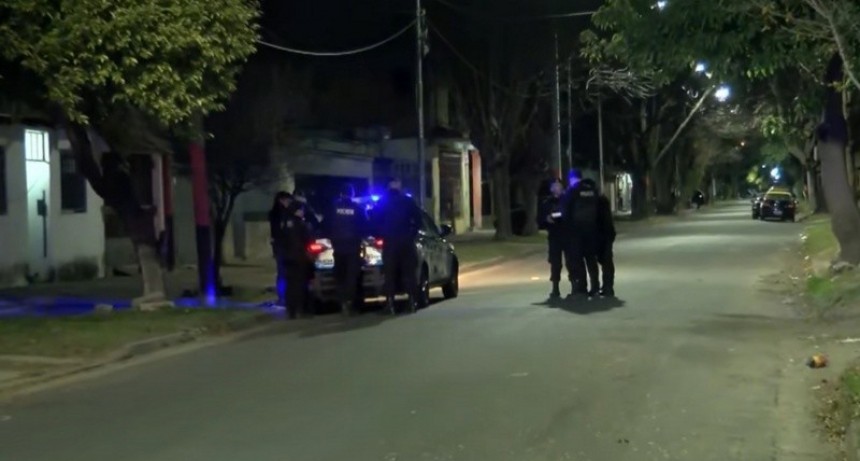 Disparos intimidatorios en barrio Tablada: atacaron una casa tras amenazas previas