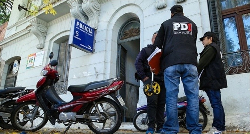 Nueva fuga en la comisaría 5ª de barrio Abasto: cinco detenidos escaparon