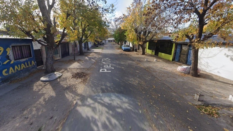 Ataque a tiros en barrio Santa Lucía: una mujer herida y un mensaje mafioso como amenaza