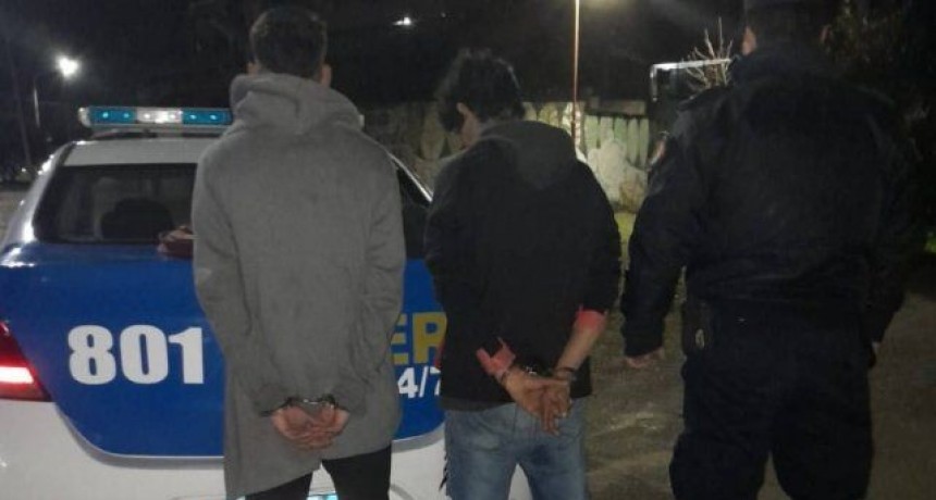 Violenta noche en Paraná: una mujer apuñalada, tiroteo con ráfagas y dos demorados
