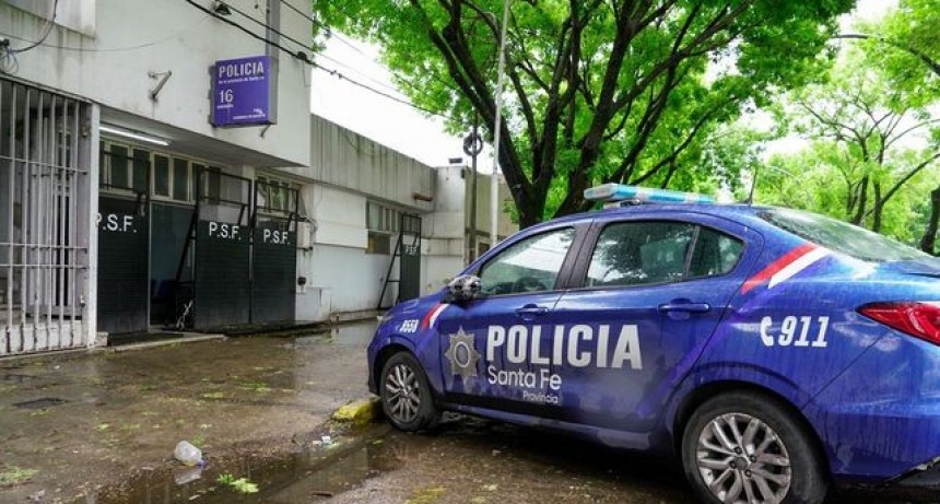 Detienen a un menor caminando con un ladrillo de cocaína marcado con un delfín