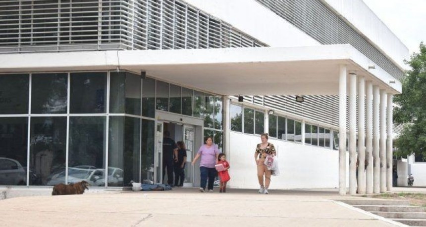 Santa Fe: Un adolescente recibió un disparo en el ojo en barrio Yapeyú y se investiga si fue una bala perdida