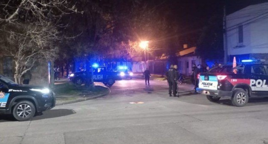 Santa Fe: Ataque a la policía en Guadalupe Oeste deja tres agentes heridos y un menor detenido