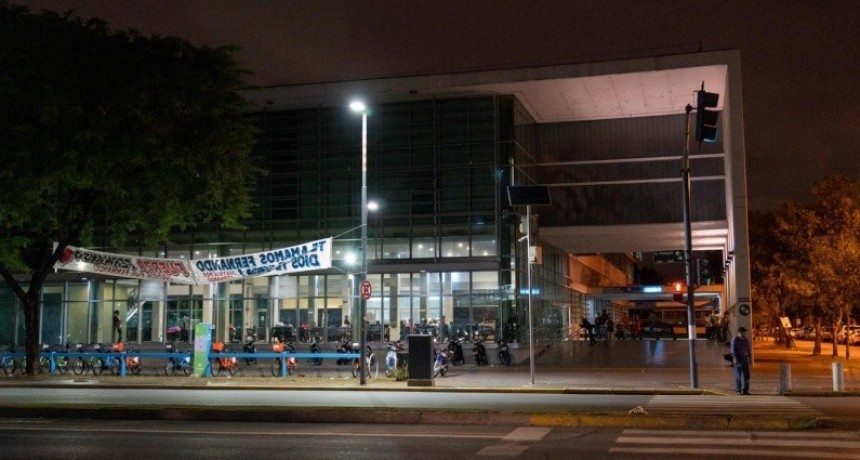 Baleados en zona oeste y sudoeste: un joven de 19 y horas después una adolescente de 17
