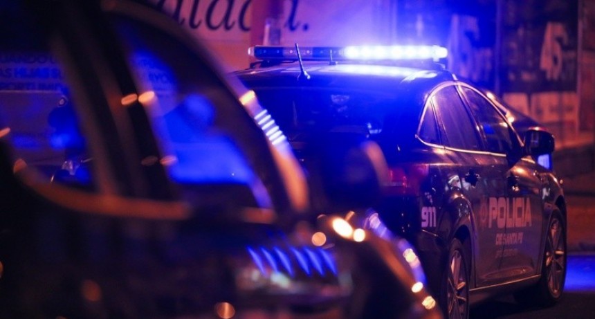 Joven de 26 años muere apuñalado y una mujer resulta herida en ataque en Zona Sur