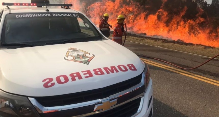 Incendios en Córdoba: siguen en Punilla y amenazan otra vez en Calamuchita