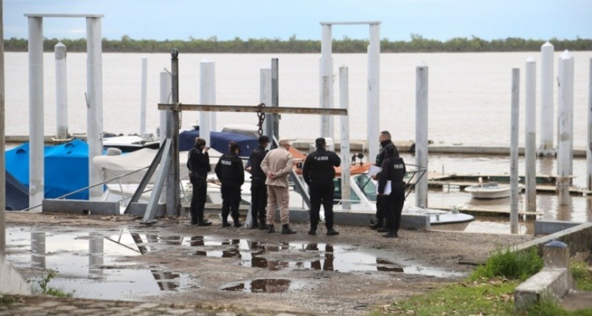 Investigan un posible homicidio tras el hallazgo de un cuerpo en el río Paraná