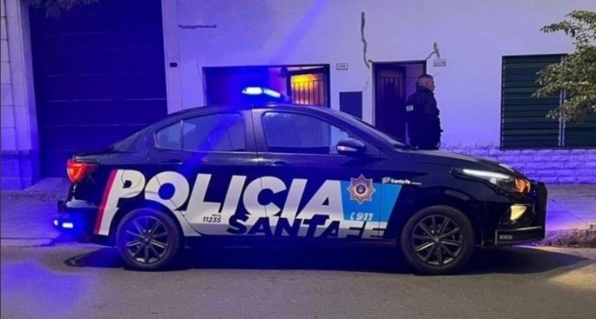 Detuvieron a dos policías acusados de robar y agredir a un hombre