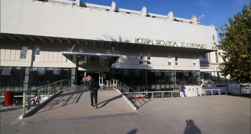 Roldán: una mujer fue hallada inconsciente debajo de la cama de su expareja