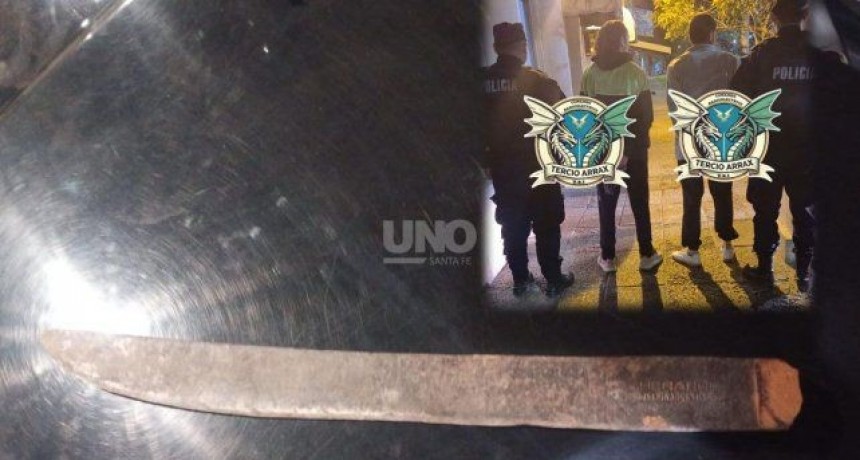 Santa Fe: Detuvieron a dos hombres que atacaron con un machete la casa de un joven en barrio Brigadier López