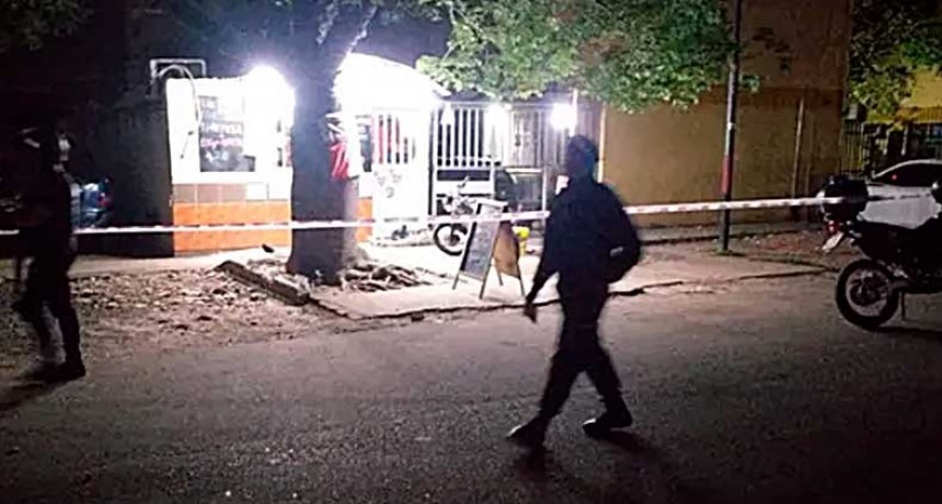 Un joven muerto a tiros y otro apuñalado en la zona sudoeste