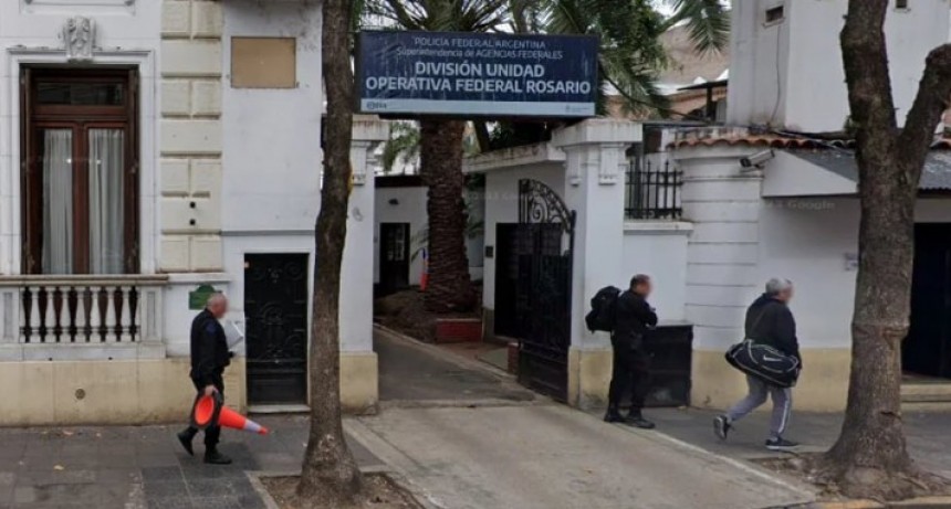 Detienen a subcomisario de la PFA en Rosario por coimas de detenidos