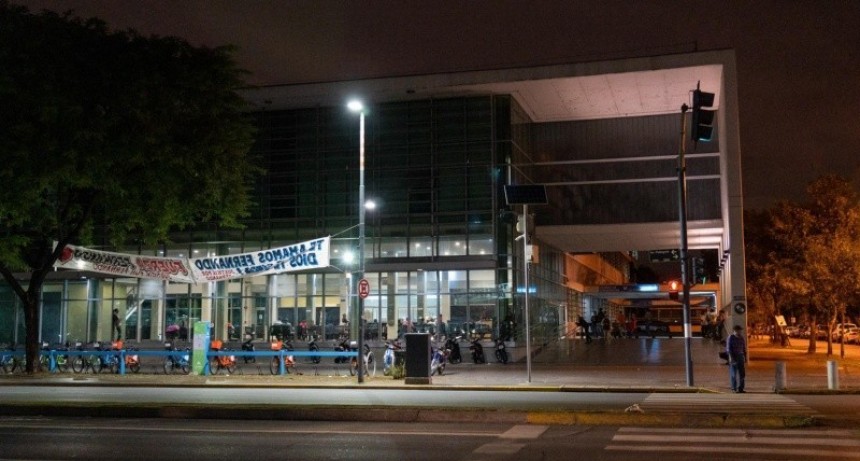 Intento de homicidio en Zona Norte: hombre herido conduce hasta el Hospital Heca